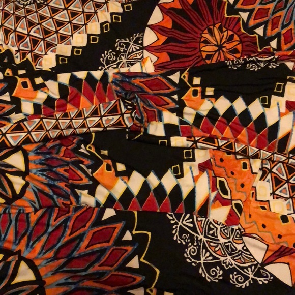 ✨ Host Pick ✨ Plus Size - Belly Cut out Dress! - Picture 2 of 2